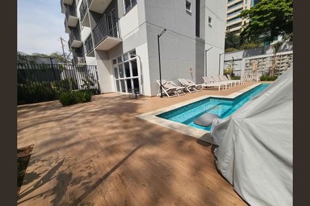 Studio para alugar com 27m², 1 quarto e sem vaga Studio para alugar com 27m², 1 quarto e sem vagaÁrea comum - Piscina