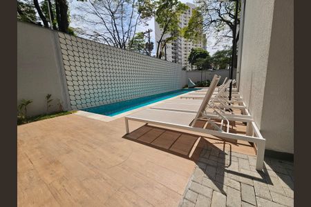 Studio para alugar com 27m², 1 quarto e sem vaga Studio para alugar com 27m², 1 quarto e sem vagaÁrea comum - Piscina