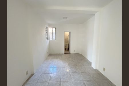 Casa à venda com 153m², 4 quartos e 1 vagaSuíte 1