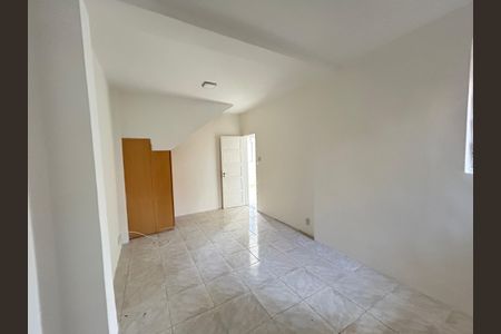 Casa à venda com 153m², 4 quartos e 1 vagaSuíte 1