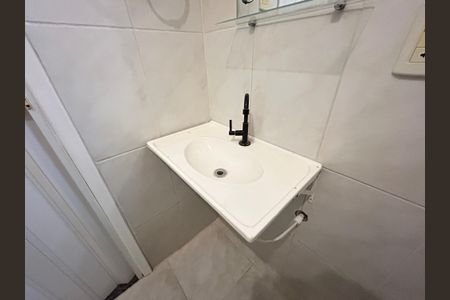 Casa à venda com 153m², 4 quartos e 1 vagaBanheiro da Suíte 1