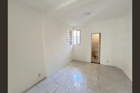 Casa à venda com 153m², 4 quartos e 1 vagaSuíte 1
