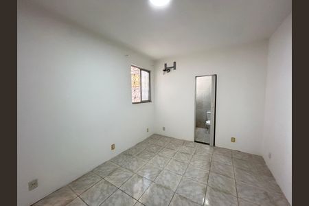 Casa à venda com 153m², 4 quartos e 1 vagaSuíte 2
