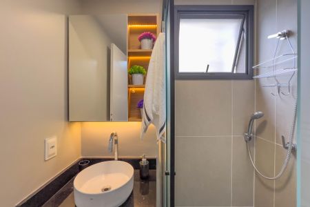 Apartamento para alugar com 39m², 2 quartos e sem vaga Apartamento para alugar com 39m², 2 quartos e sem vagaBanheiro