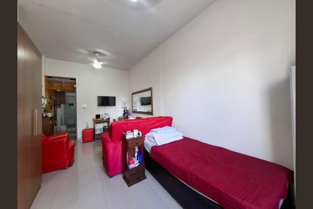 Sala e quarto  de apartamento à venda com 1 quarto, 25m² em Centro, Rio de Janeiro