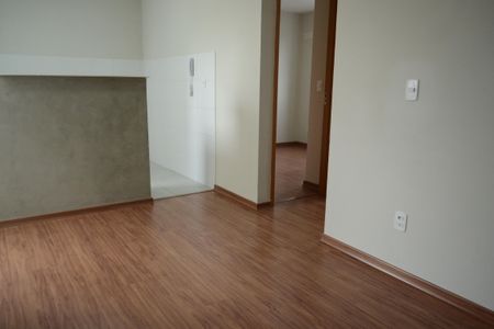 Apartamento para alugar com 2 quartos, 40m² em Parque Santa Rosa, Suzano