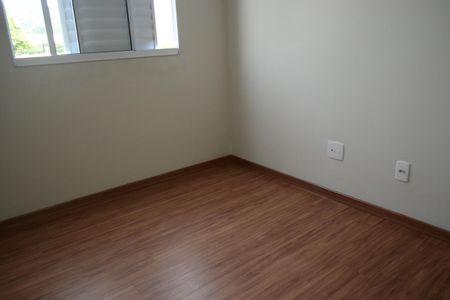 Apartamento para alugar com 2 quartos, 40m² em Parque Santa Rosa, Suzano