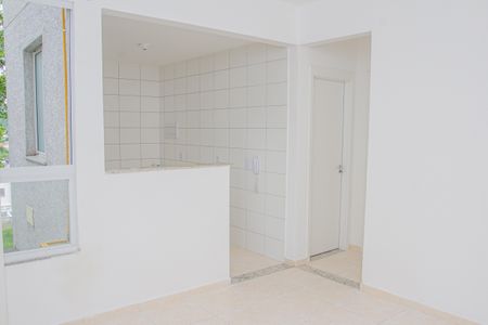 Sala de apartamento para alugar com 2 quartos, 44m² em Cosmos, Rio de Janeiro