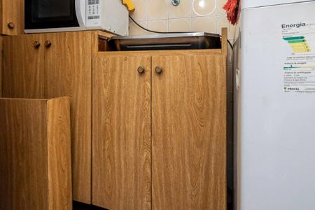 Apartamento à venda com 75m², 2 quartos e 1 vagaÁrea de Serviço - Armários