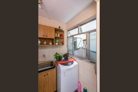 Apartamento à venda com 75m², 2 quartos e 1 vagaÁrea de Serviço