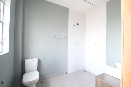 Casa para alugar com 150m², 3 quartos e 2 vagasBanheiro da suíte