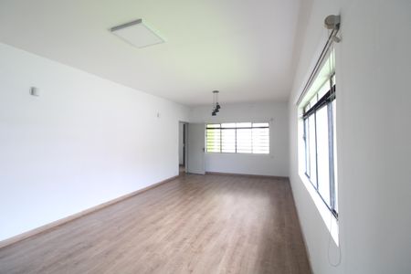 Sala de casa para alugar com 3 quartos, 150m² em Jardim Represa, São Paulo