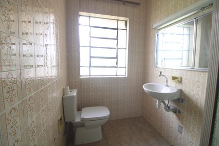 Casa para alugar com 150m², 3 quartos e 2 vagasBanheiro comum