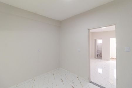 Sala de casa para alugar com 1 quarto, 46m² em Vila Silviania, Carapicuíba