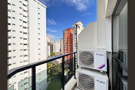Varanda de apartamento para alugar com 1 quarto, 52m² em Itaim Bibi, São Paulo