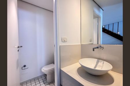 Lavabo de apartamento para alugar com 1 quarto, 52m² em Itaim Bibi, São Paulo