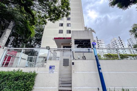 Apartamento à venda com 50m², 2 quartos e 1 vagaFachada - Plaquinha