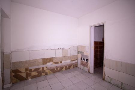 Quarto de casa para alugar com 2 quartos, 70m² em Itaúna, São Gonçalo