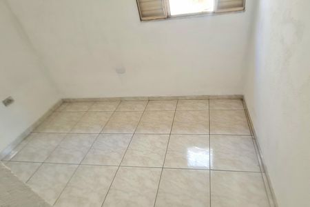 Casa à venda com 120m², 2 quartos e 1 vagaQuarto