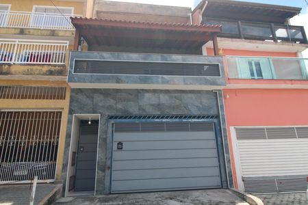 Casa à venda com 250m², 3 quartos e 2 vagasFachada