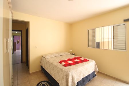 Casa à venda com 250m², 3 quartos e 2 vagasSuíte 3