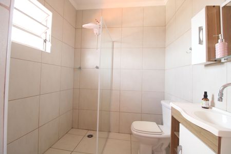 Casa à venda com 250m², 3 quartos e 2 vagasBanheiro da suíte 1