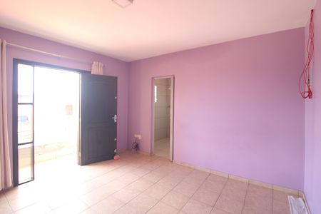 Casa à venda com 250m², 3 quartos e 2 vagasSuíte 1