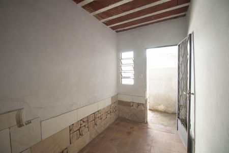 Sala de casa para alugar com 2 quartos, 37m² em Itaúna, São Gonçalo