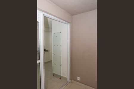 Sacada de apartamento para alugar com 2 quartos, 35m² em Parque Industrial Tomas Edson, São Paulo