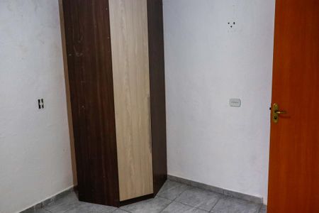 Quarto 2 de casa para alugar com 2 quartos, 50m² em Bussocaba, Osasco