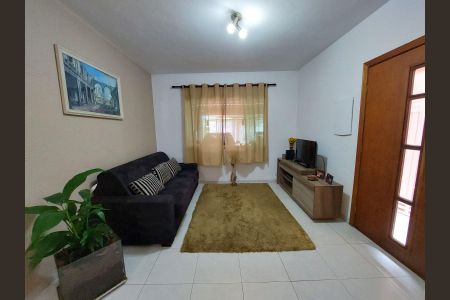 Casa à venda com 3 quartos, 215m² em Jardim Patente Novo, São Paulo