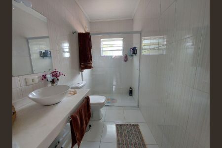 Casa à venda com 3 quartos, 215m² em Jardim Patente Novo, São Paulo