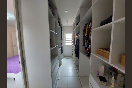 Casa à venda com 3 quartos, 215m² em Jardim Patente Novo, São Paulo