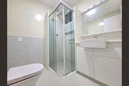 Apartamento para alugar com 133m², 2 quartos e 1 vaga Apartamento para alugar com 133m², 2 quartos e 1 vagaBanheiro da Suíte