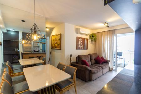 Sala de apartamento à venda com 2 quartos, 61m² em Vila Isa, São Paulo