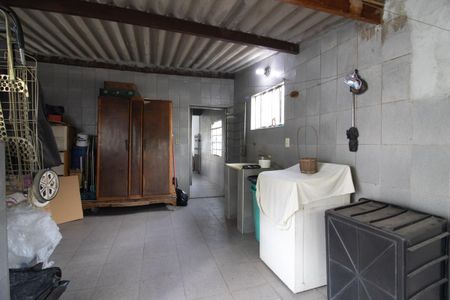 Casa à venda com 253m², 3 quartos e 2 vagasÁrea de Serviço