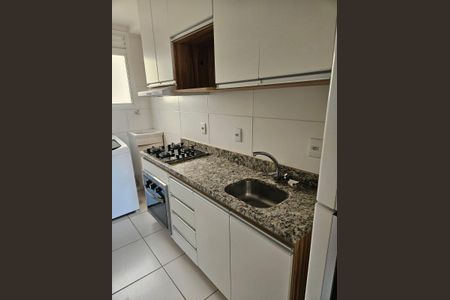 Cozinha  de apartamento para alugar com 2 quartos, 55m² em Floresta, Porto Alegre