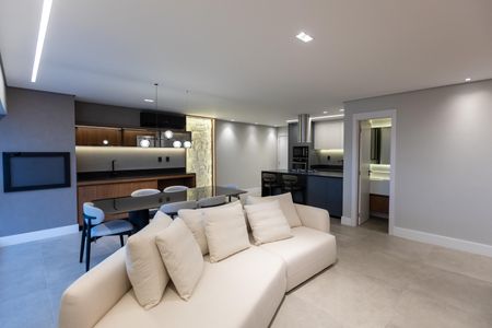 Sala de apartamento para alugar com 2 quartos, 89m² em Cambuí, Campinas