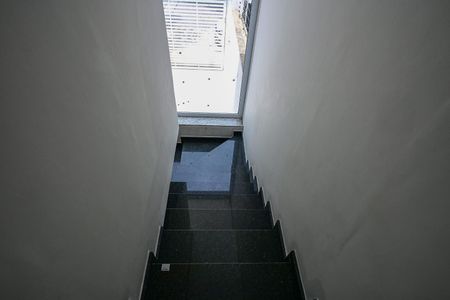 Casa para alugar com 126m², 4 quartos e 1 vagaEscada