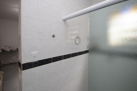 Casa à venda com 180m², 3 quartos e 3 vagas Casa à venda com 180m², 3 quartos e 3 vagasBanheiro da Suíte