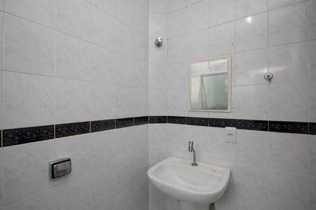 Casa à venda com 180m², 3 quartos e 3 vagas Casa à venda com 180m², 3 quartos e 3 vagasBanheiro da Suíte