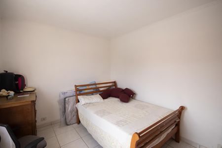 Casa à venda com 180m², 3 quartos e 3 vagas Casa à venda com 180m², 3 quartos e 3 vagasQuarto 1