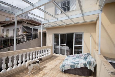 Casa à venda com 180m², 3 quartos e 3 vagas Casa à venda com 180m², 3 quartos e 3 vagasQuintal