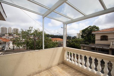 Casa à venda com 180m², 3 quartos e 3 vagas Casa à venda com 180m², 3 quartos e 3 vagasQuintal