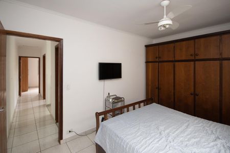 Casa à venda com 180m², 3 quartos e 3 vagas Casa à venda com 180m², 3 quartos e 3 vagasQuarto 3