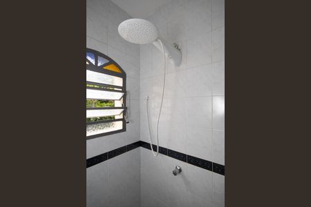 Casa à venda com 180m², 3 quartos e 3 vagas Casa à venda com 180m², 3 quartos e 3 vagasBanheiro da Suíte