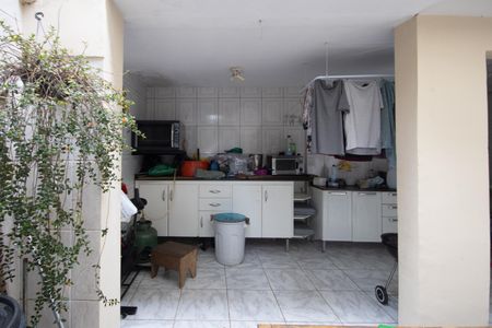 Casa à venda com 180m², 3 quartos e 3 vagas Casa à venda com 180m², 3 quartos e 3 vagasÁrea de Serviço