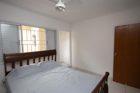 Casa à venda com 180m², 3 quartos e 3 vagas Casa à venda com 180m², 3 quartos e 3 vagasQuarto 3