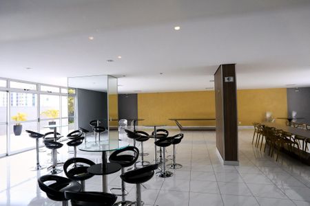 Apartamento para alugar com 98m², 3 quartos e 2 vagasÁrea comum - Salão de festas