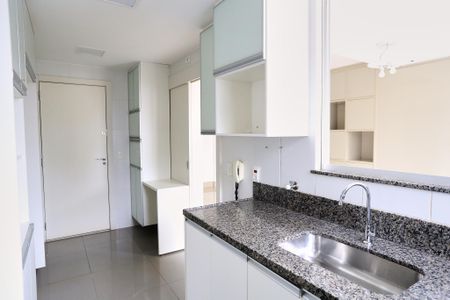 Apartamento para alugar com 98m², 3 quartos e 2 vagasCozinha e Área de Serviço